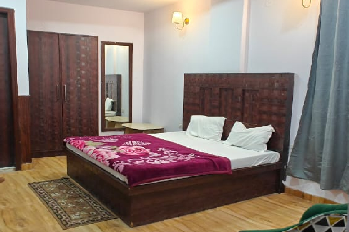 Double Bed Deluxe Room