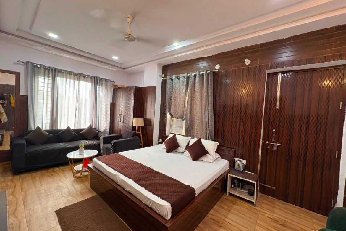 Super Deluxe With Balcony